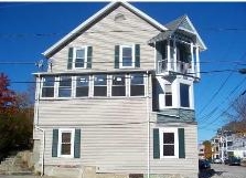 470 Willow St in Woonsocket, RI - Foto de edificio