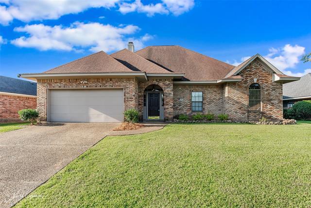 property at 462 Mayfair Ct