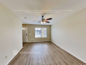 7801 N 44th Dr in Glendale, AZ - Building Photo - Building Photo