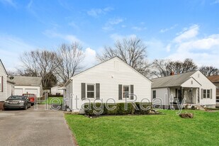 921 Shamrock Ave in Knoxville, TN - Building Photo