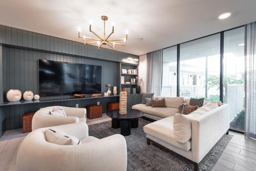 5820 1/2 Cameron Rd, Unit FL4-ID1303396P in Austin, TX - Building Photo