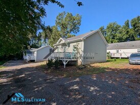 1039 W Murray Ave in Durham, NC - Building Photo