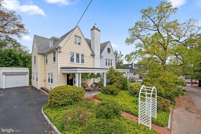 property at 20 Tenmore Rd