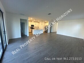 14964 Serene Shrs Lp in Bradenton, FL - Building Photo - Building Photo