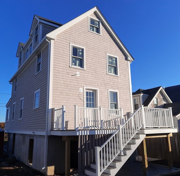 31 Branch St in Marshfield, MA - Building Photo