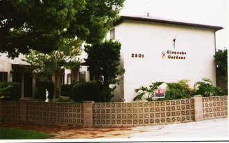 Glenoaks Gardens Apartamentos