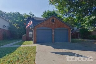 806 Gable Ave in Duncanville, TX - Building Photo