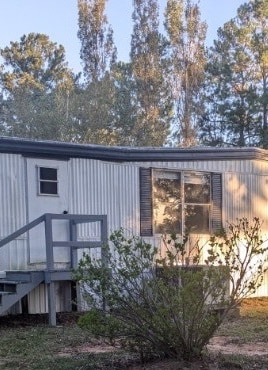 25 Kaycee Holmes Ln in Sylacauga, AL - Building Photo