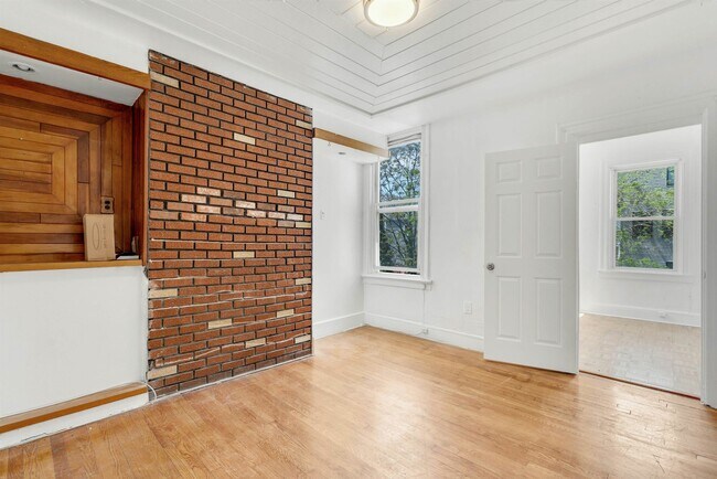 17 Hancock Ave in Jersey City, NJ - Building Photo - Building Photo