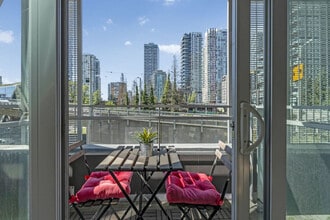 1372 Seymour St, Unit SI ID1051764P in Vancouver, BC - Building Photo - Building Photo