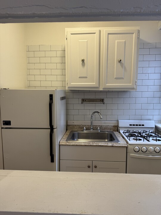 37 Anderson St, Unit 5 in Boston, MA - Building Photo