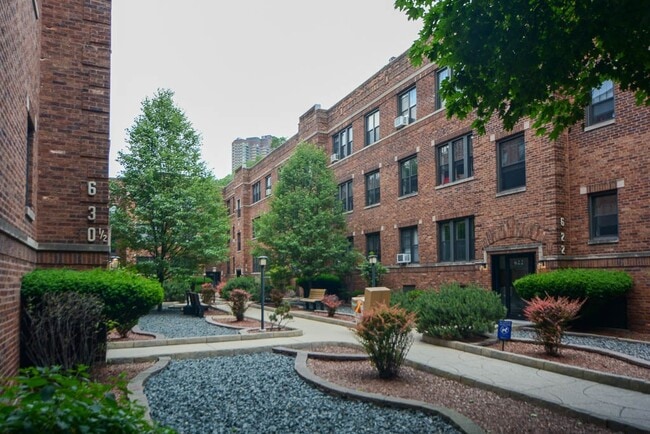 property at 635.5 W Cornelia Ave