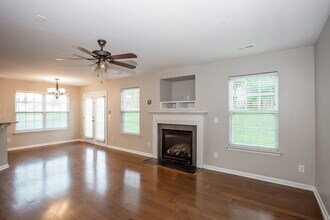 1418 Moss Creek Dr in Harrisburg, NC - Building Photo - Building Photo