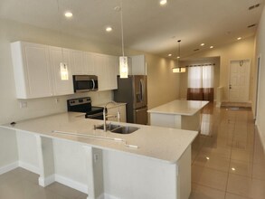 5146 Massy Dr in Greenacres, FL - Building Photo - Building Photo