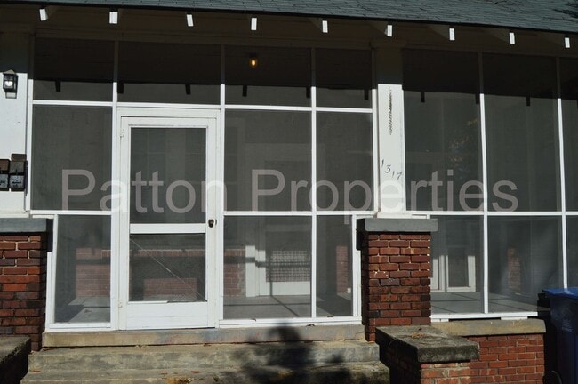1315-1317 Summerville Ave in Columbia, SC - Building Photo - Building Photo