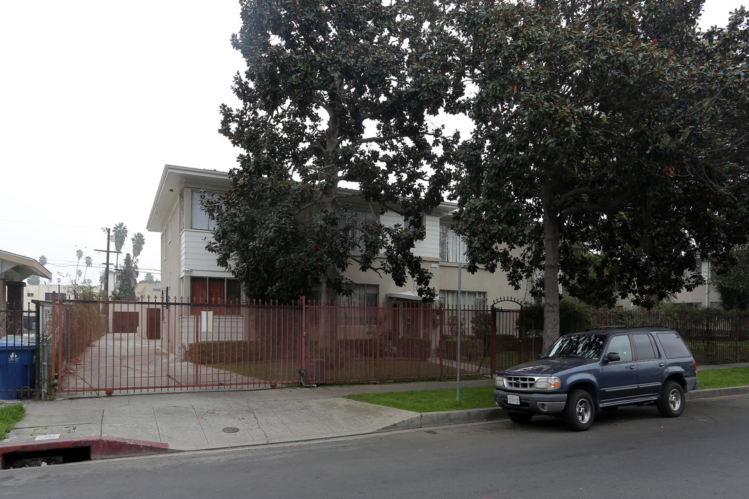 1206 S Bronson Ave in Los Angeles, CA - Building Photo