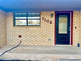 1102 Serenada Dr in Georgetown, TX - Building Photo