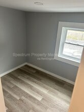 100 Mt Vernon Ave in Augusta, ME - Building Photo - Building Photo