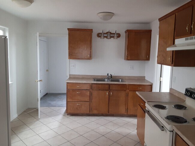 15750 Swisher Rd in Merrill, OR - Building Photo - Building Photo