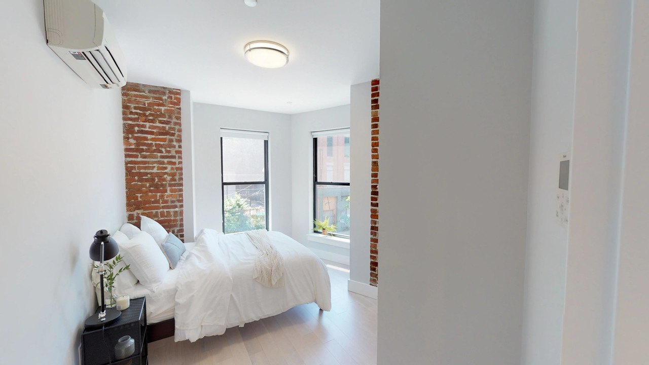 Common Classon (Furnished Rooms) in Brooklyn, NY - Building Photo