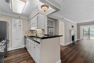 1120 Highland Bluff Dr S E in Atlanta, GA - Building Photo - Building Photo