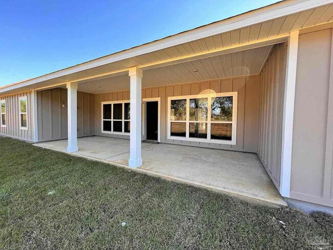 5507 Blake Ln in Milton, FL - Foto de edificio - Building Photo