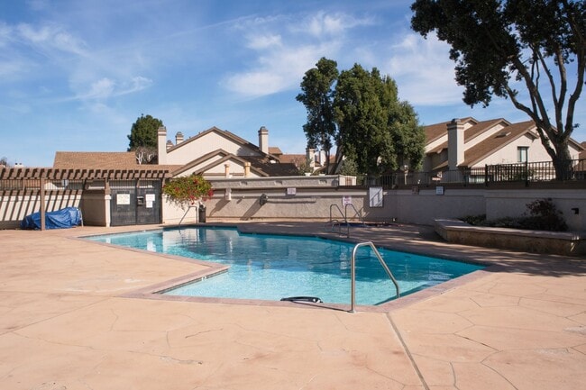 1217 Cobblestone Ln in Santa Maria, CA - Building Photo - Building Photo