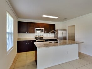 3414 San Moise Pl in Plant City, FL - Foto de edificio - Building Photo