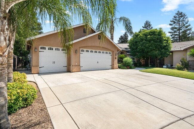 property at 687 Glenn View Ct