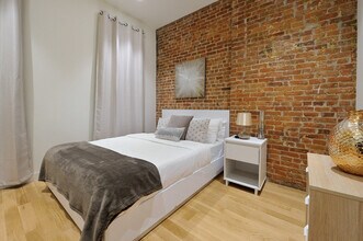 353 W 46th St, Unit SI ID1323938P in New York, NY - Building Photo - Building Photo