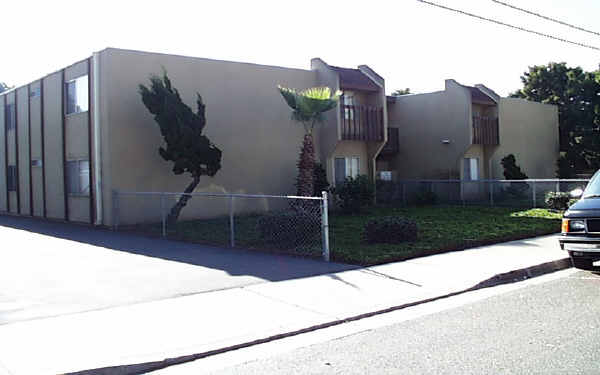 560 Park Way in Chula Vista, CA - Building Photo - Building Photo