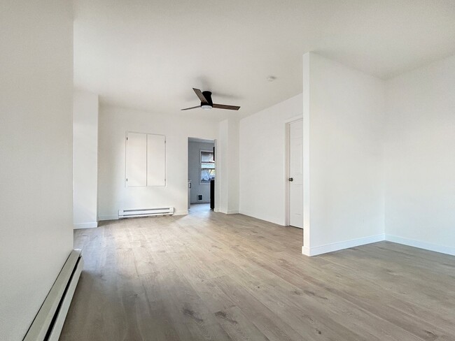 3022 Beacon Ave S-Unit -Unit A in Seattle, WA - Building Photo - Building Photo
