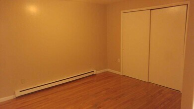300 Gino Merli Dr, Unit C in Peckville, PA - Building Photo - Building Photo