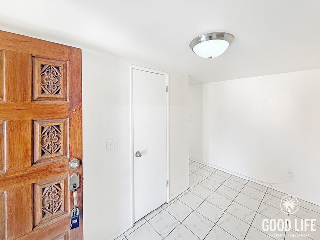 3320 Maricopa Dr in Riverside, CA - Building Photo - Building Photo