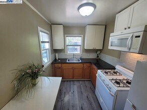 650 Dave Brubeck Way in Stockton, CA - Building Photo - Building Photo