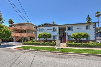 The Gardens in San Jose, CA - Foto de edificio - Building Photo