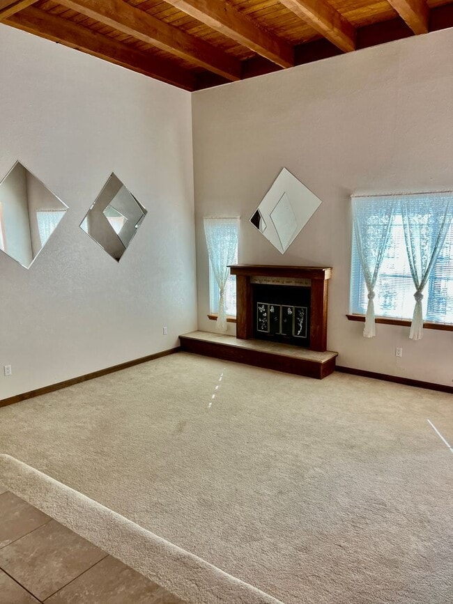 4976 Quail Ridge Dr NW in Albuquerque, NM - Foto de edificio - Building Photo