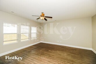9212 Evans Creek Ct in Charlotte, NC - Building Photo - Building Photo