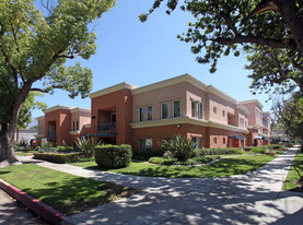 Wilson Courtyard Apartments