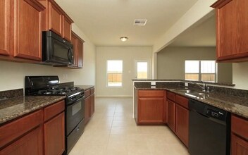 312 Magnolia Dr in Princeton, TX - Foto de edificio - Building Photo