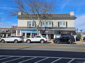 463-465 Main St in Islip, NY - Building Photo