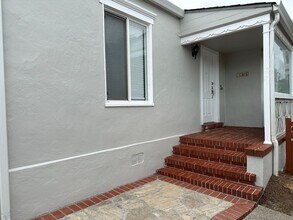 185 Eucalyptus Dr in San Francisco, CA - Building Photo - Building Photo