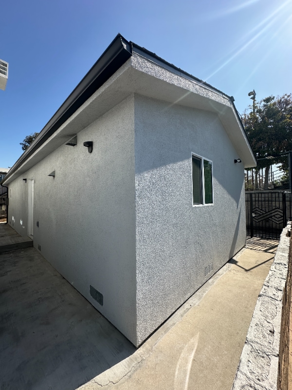 2110 Gaviota Ave in Signal Hill, CA - Building Photo - Building Photo
