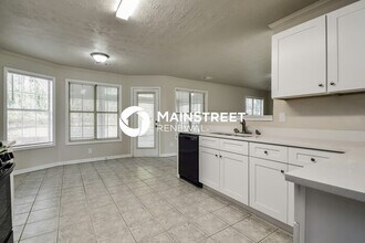 742 Riverlanding Dr in Lawrenceville, GA - Building Photo - Building Photo