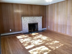 15341 Orchard Ave in Blue Ridge Summit, PA - Building Photo - Building Photo