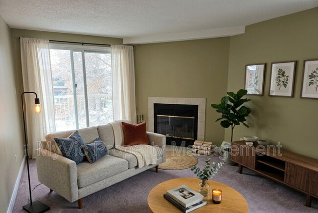 11045-11123 123 St NW in Edmonton, AB - Building Photo - Building Photo