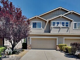 9175 Brown Eagle Ct in Reno, NV - Building Photo