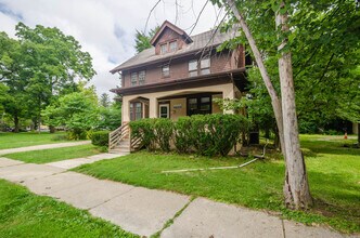 1517 S University Ave in Ann Arbor, MI - Building Photo - Building Photo