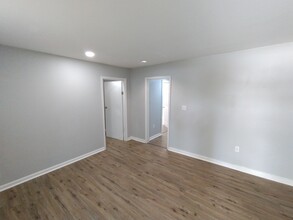 3052 Trout River Blvd in Jacksonville, FL - Building Photo - Building Photo