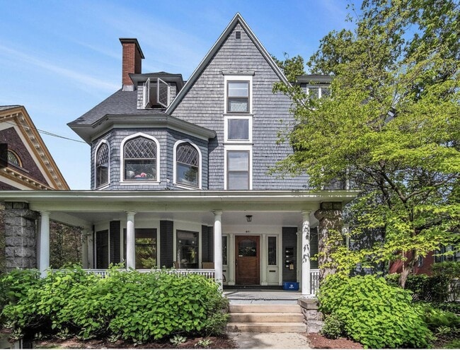property at 441 Madison Ave SE